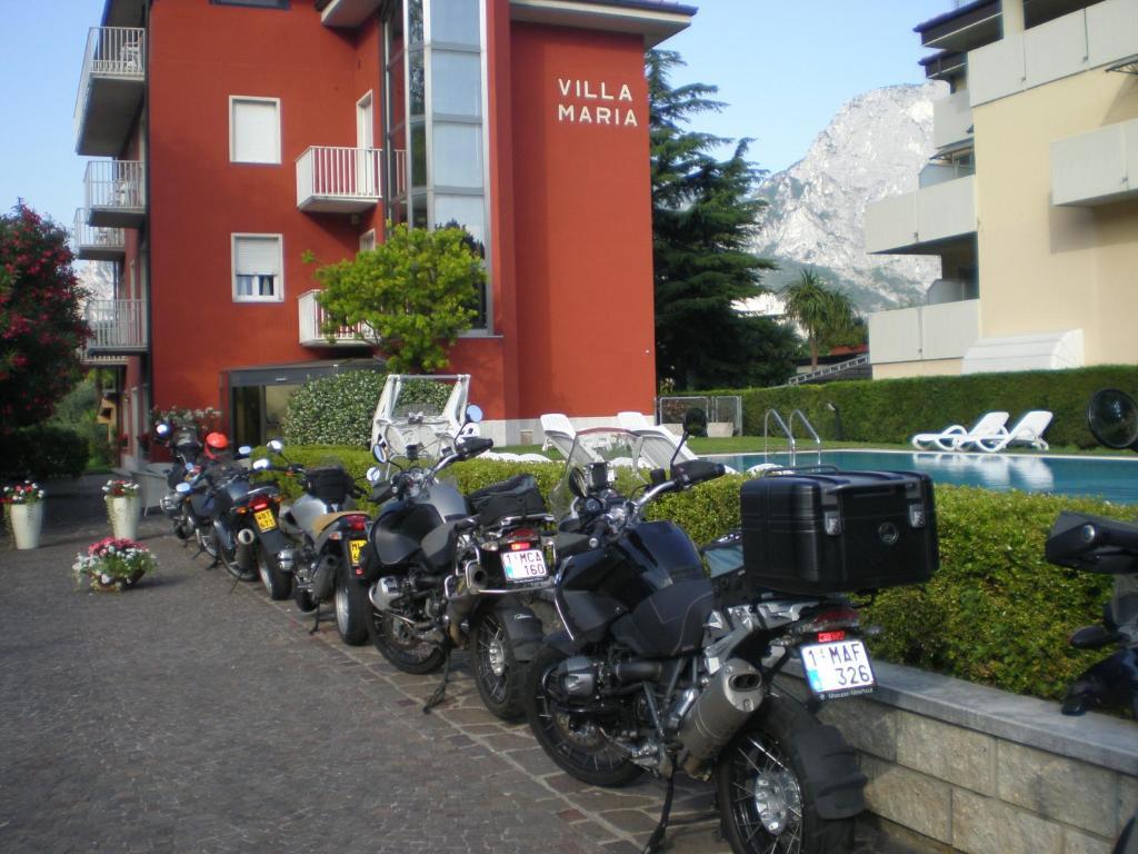 Bike & Wind Hotel Villa Maria Torbole Sul Garda Exterior photo