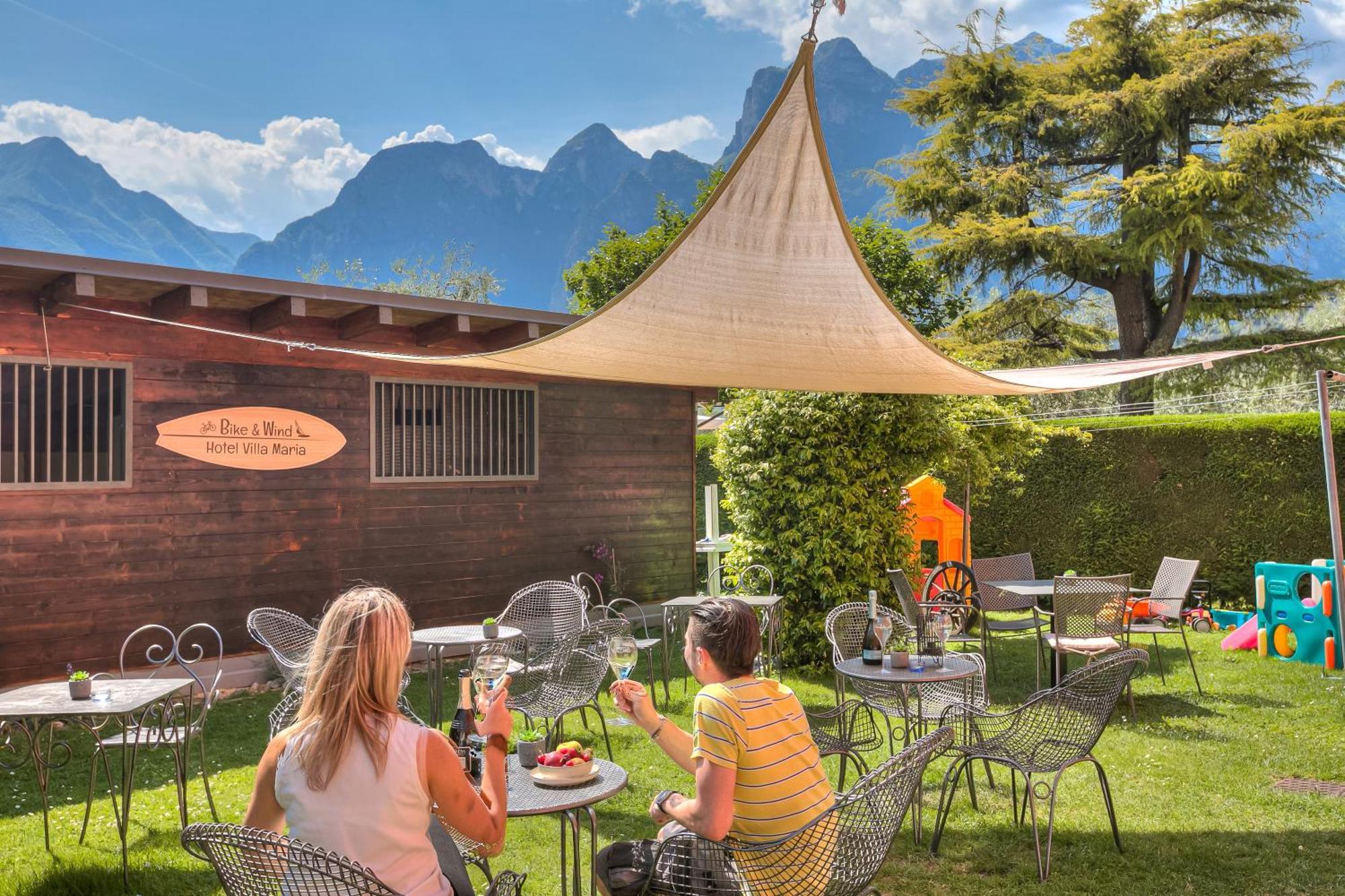 Bike & Wind Hotel Villa Maria Torbole Sul Garda Exterior photo